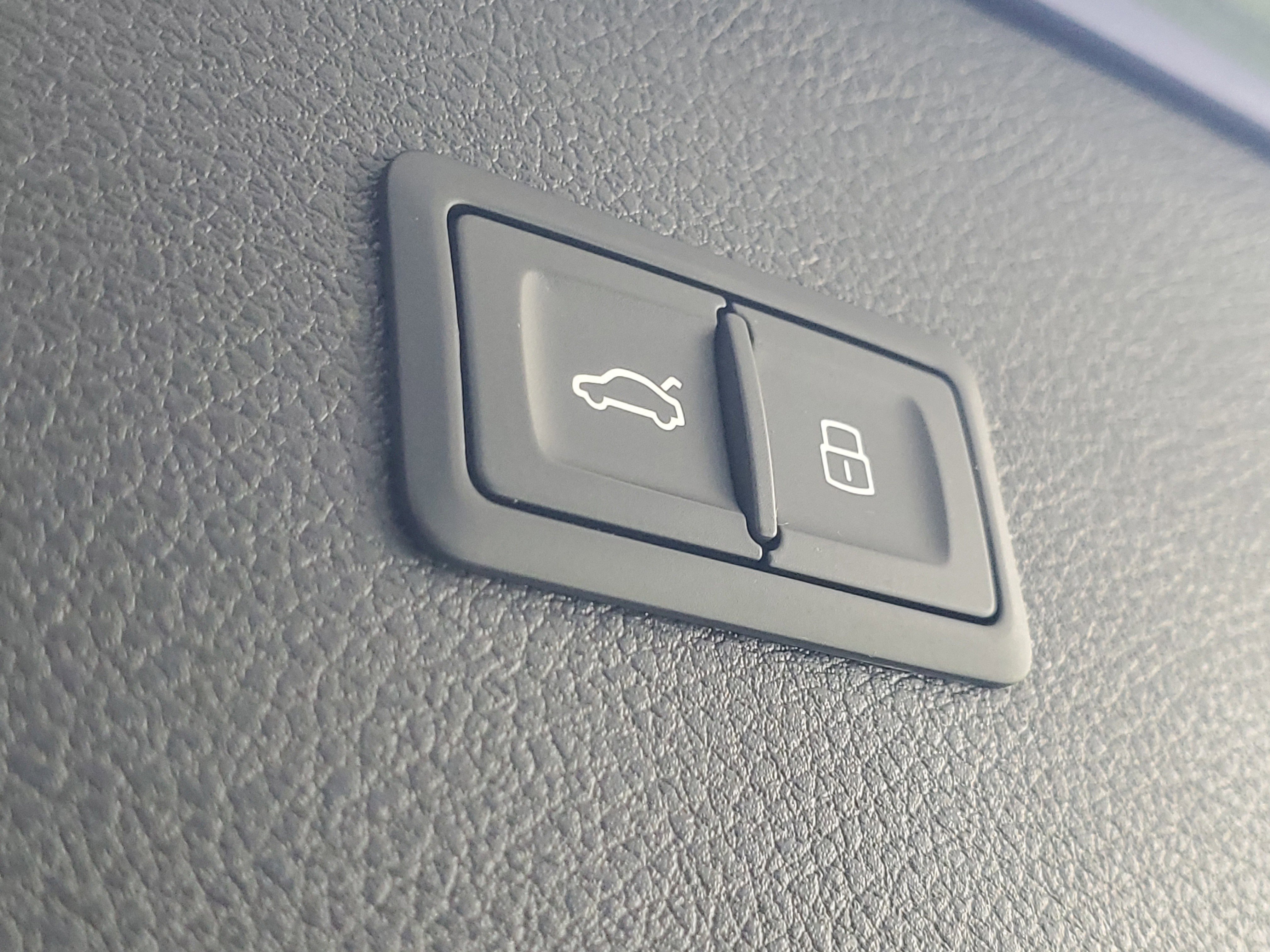 Used 2021 Audi Q5 Premium image 8