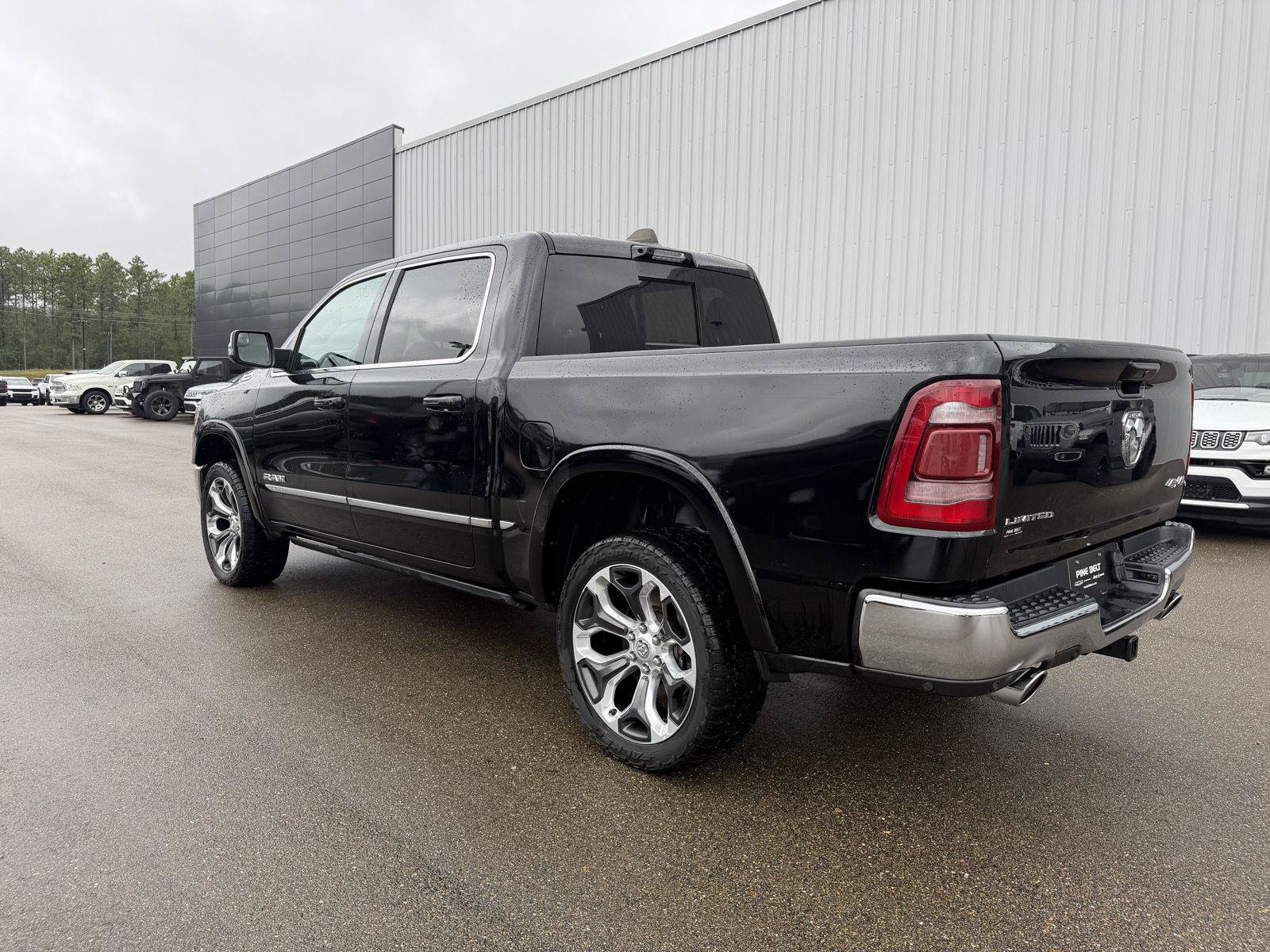 Used 2024 RAM 1500 Limited AWD/4WD image 4