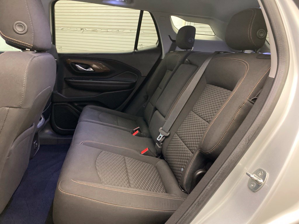 Used 2020 GMC Terrain SLE w/ Driver Convenience Package FWD image 10
