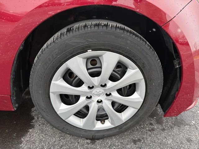 Used 2024 Toyota Corolla LE image 2