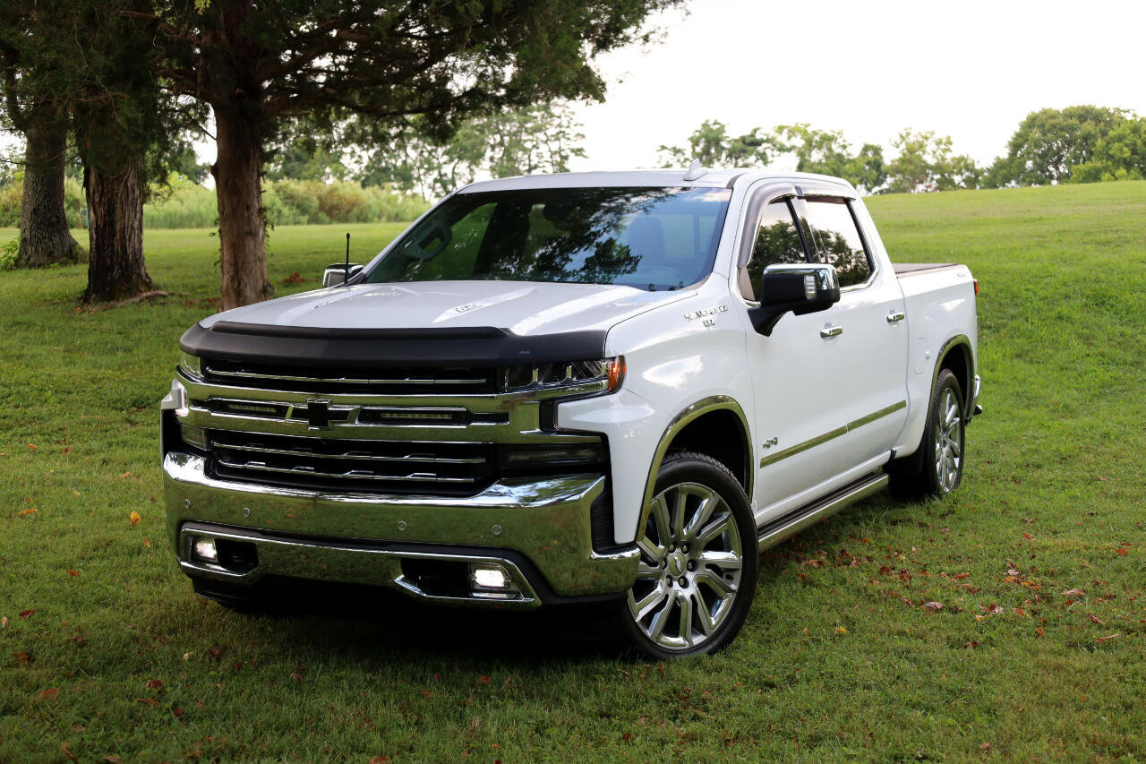 Used 2022 Chevrolet Silverado 1500 LTZ w/ LTZ Premium Package image 2