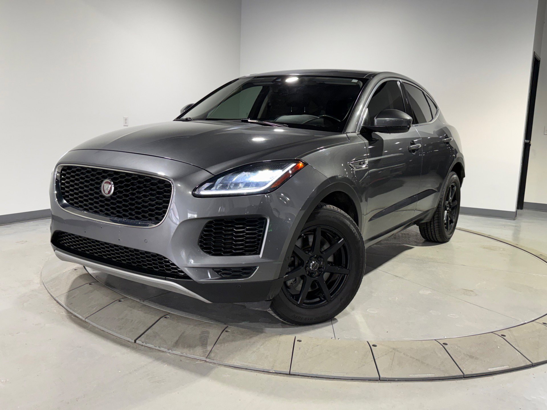 Used 2018 Jaguar E-PACE S image 1