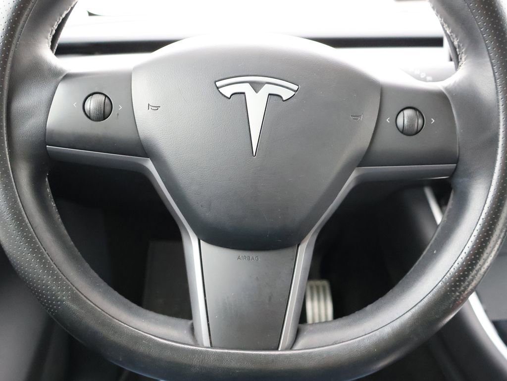 Used 2020 Tesla Model Y Performance image 26
