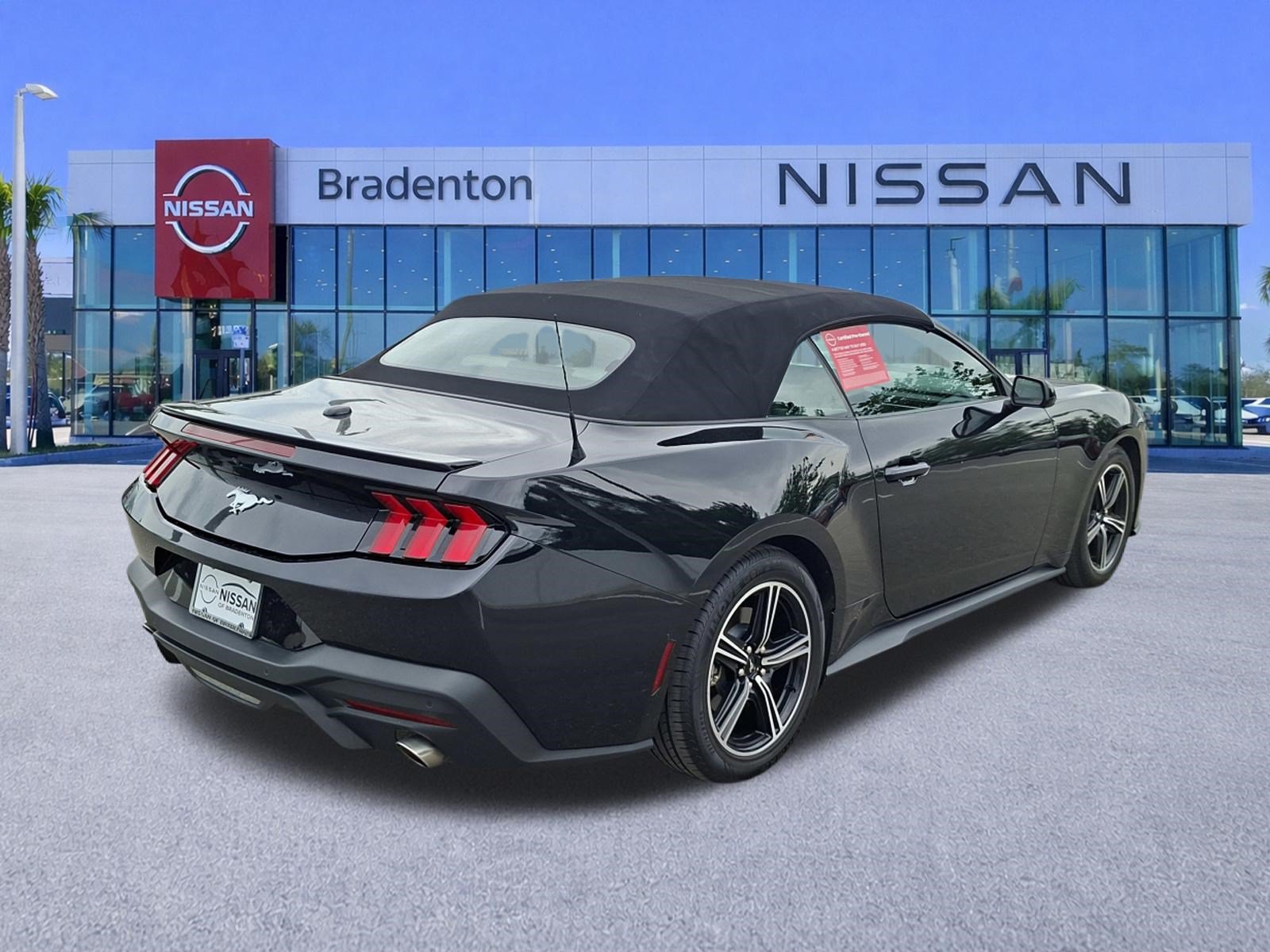 Used 2024 Ford Mustang Premium RWD image 5