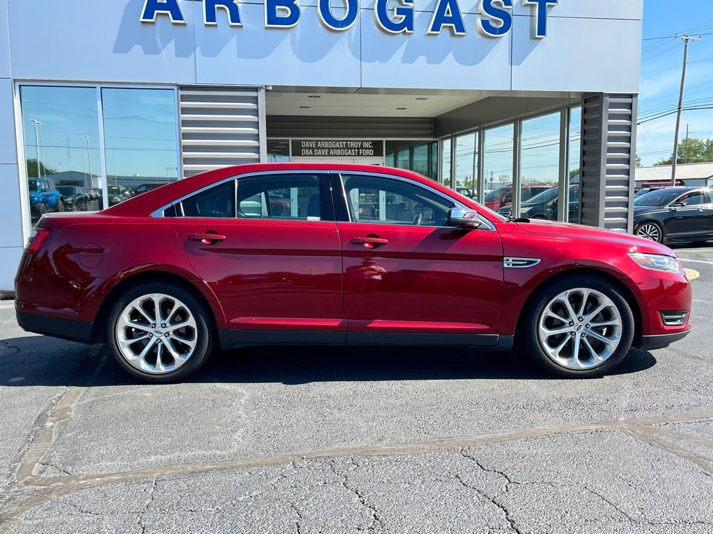 Used 2017 Ford Taurus Limited FWD image 4