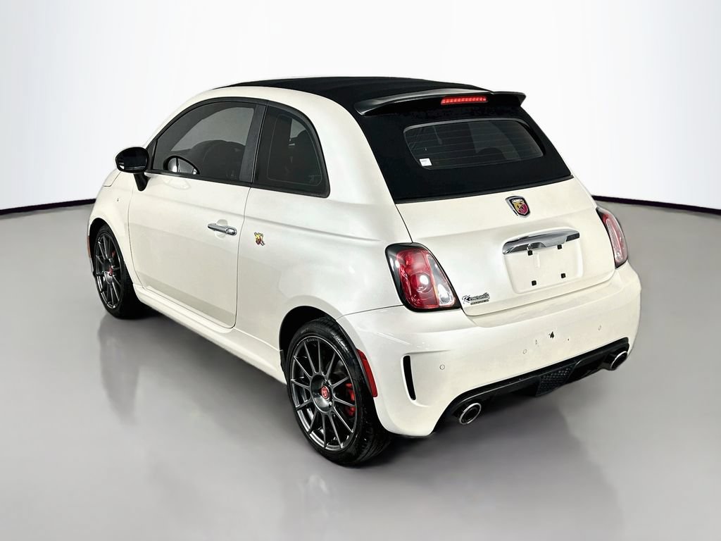 Used 2018 FIAT 500 Abarth w/ Popular Equipment Package FWD image 4