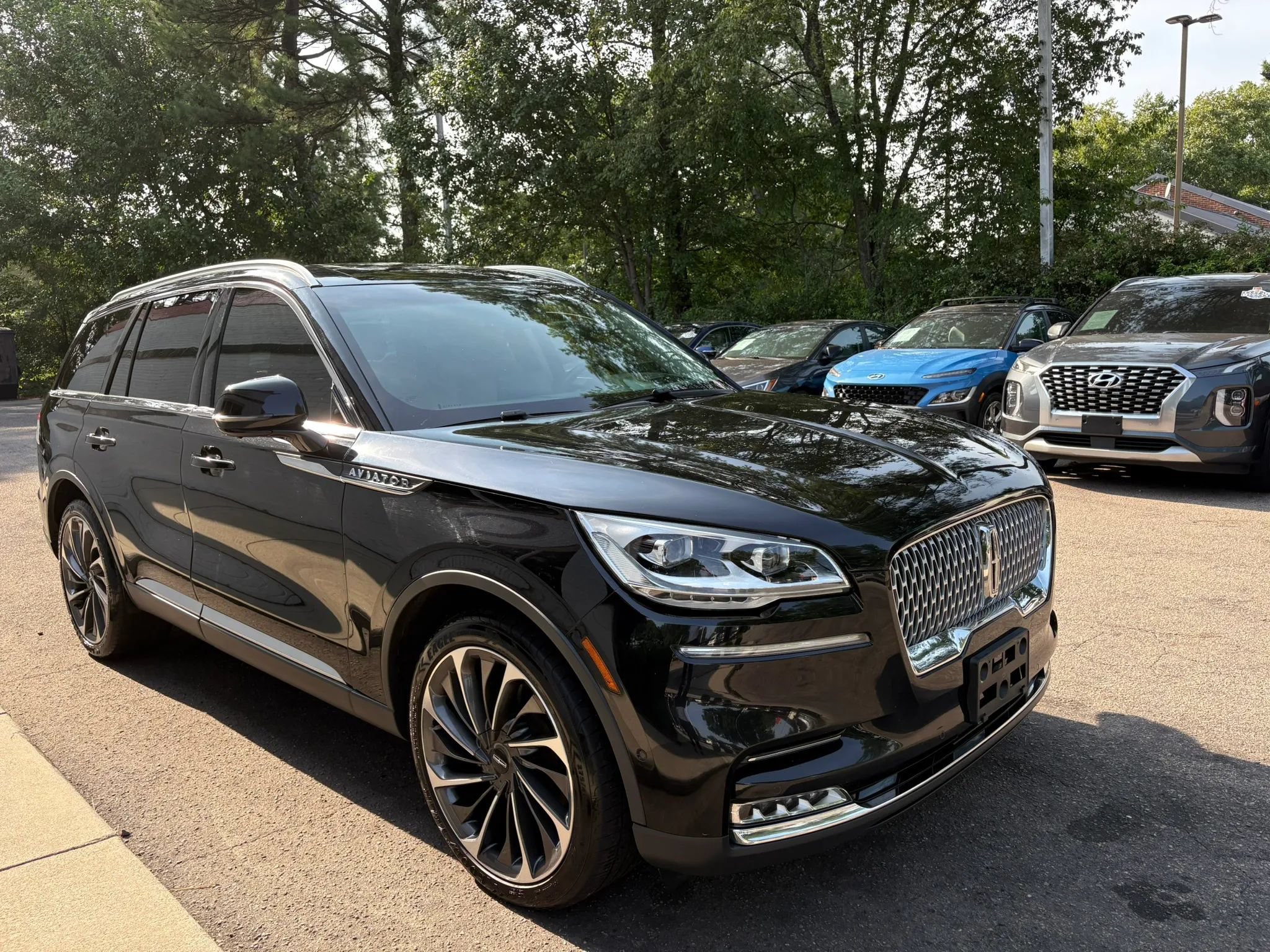 Used 2020 Lincoln Aviator Reserve w/ Equipment Group 202A AWD/4WD image 4