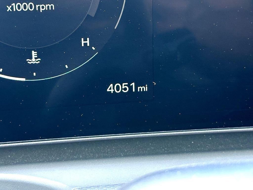 Used 2025 Hyundai Santa Cruz SEL image 26