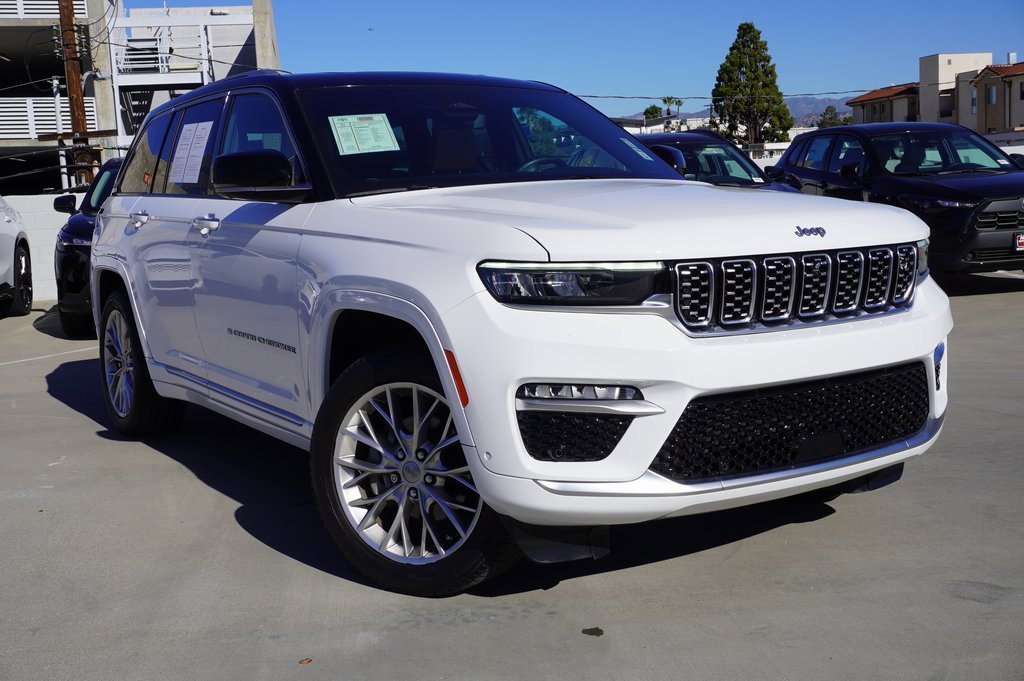 Used 2022 Jeep Grand Cherokee Summit w/ Adv Protech Group IV image 3