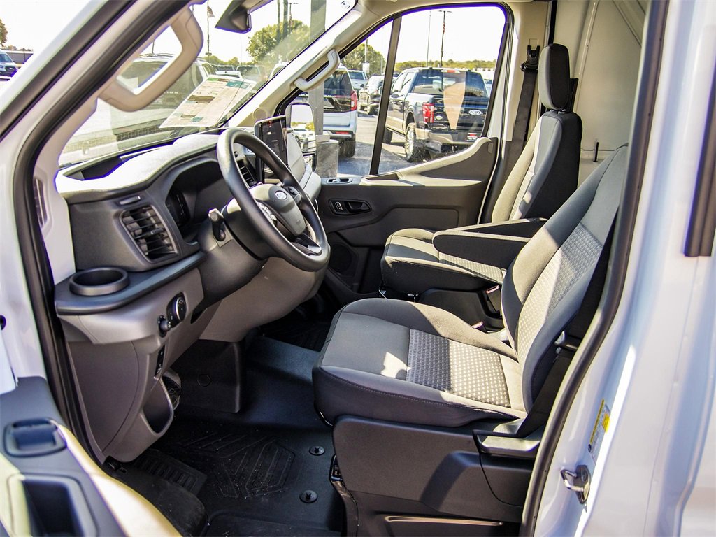 New 2026 Ford Transit 250 148 Medium Roof image 19