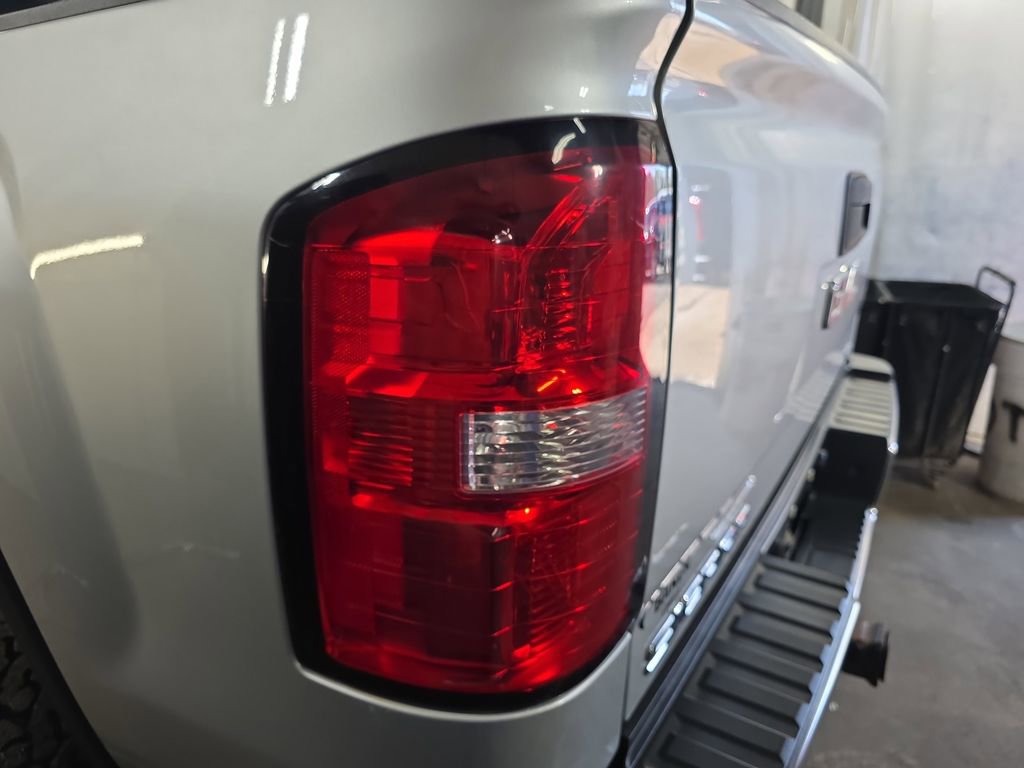 Used 2016 GMC Sierra 2500 SLT AWD/4WD image 34