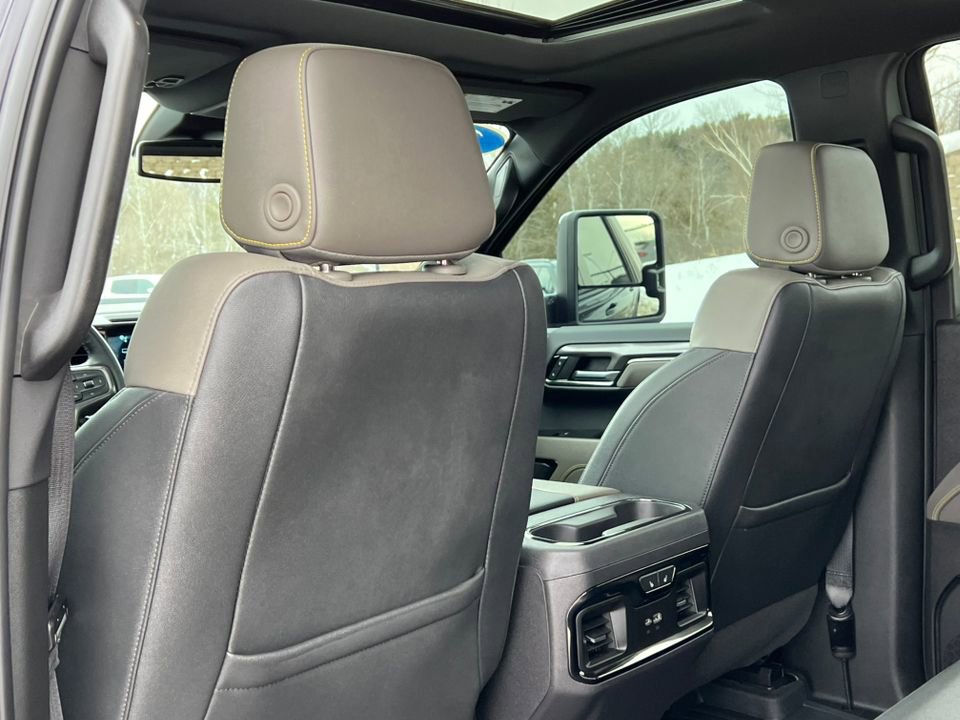 Used 2024 Chevrolet Silverado 1500 ZR2 image 30