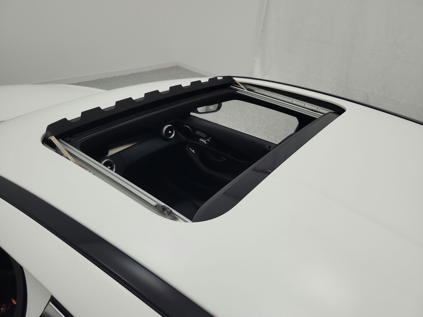 Used 2021 Mercedes-Benz C 300 Sedan image 11