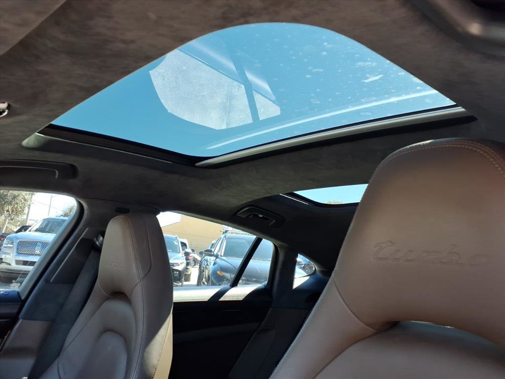 Used 2017 Porsche Panamera Turbo image 7