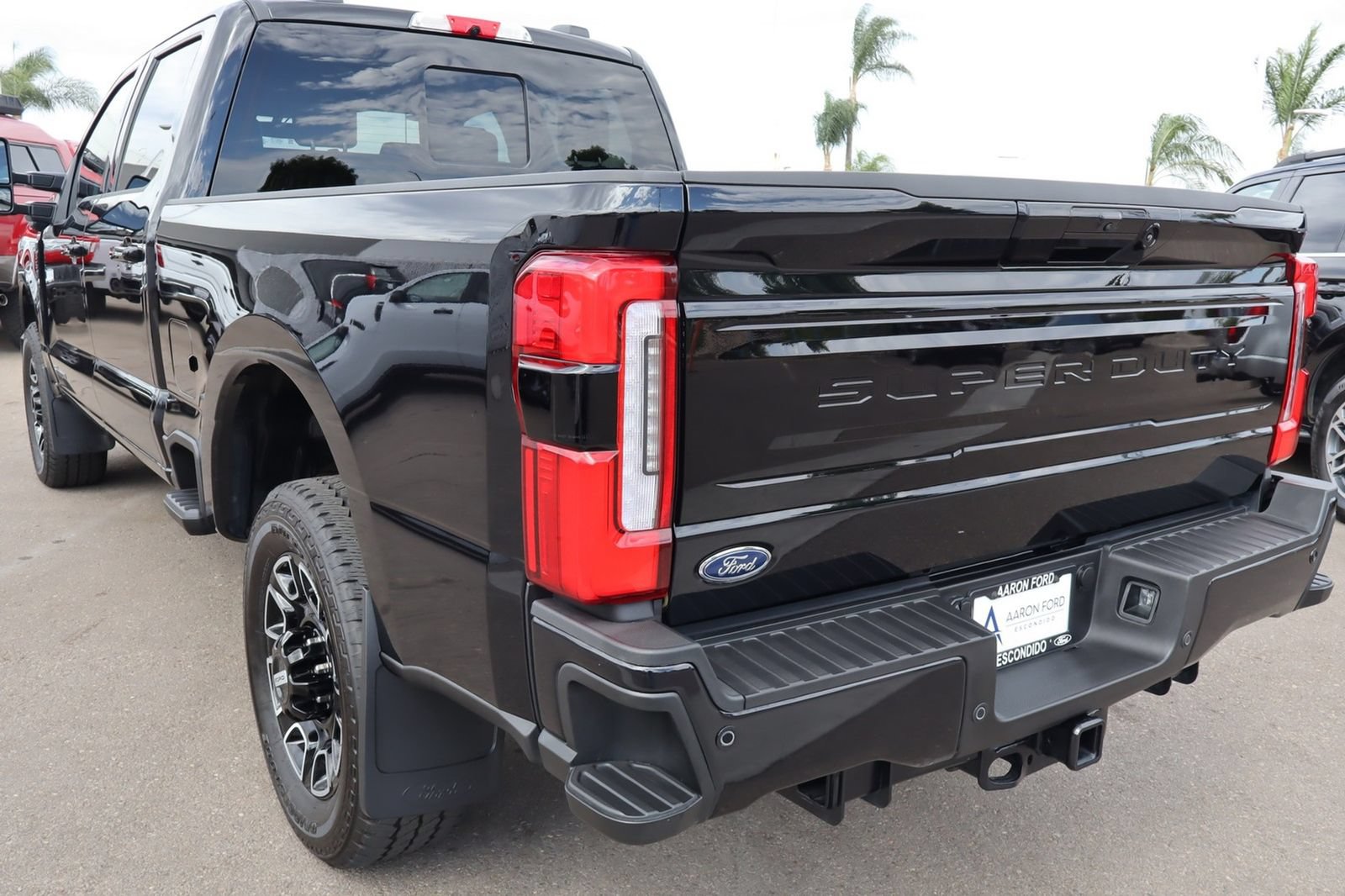 Used 2025 Ford F350 Platinum AWD/4WD image 16