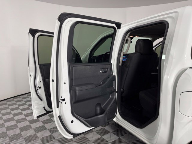 Used 2024 Nissan Frontier SV w/ Technology Package RWD image 38