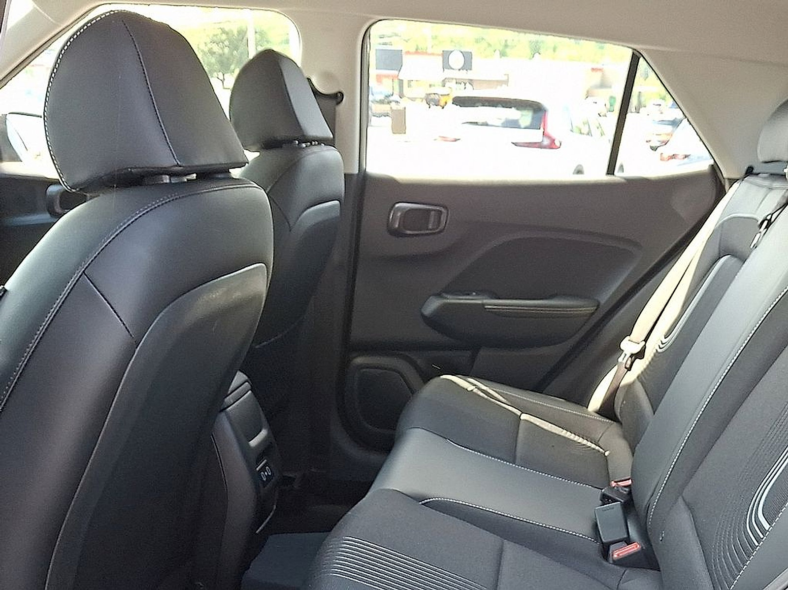 New 2026 Hyundai Venue SEL FWD image 7