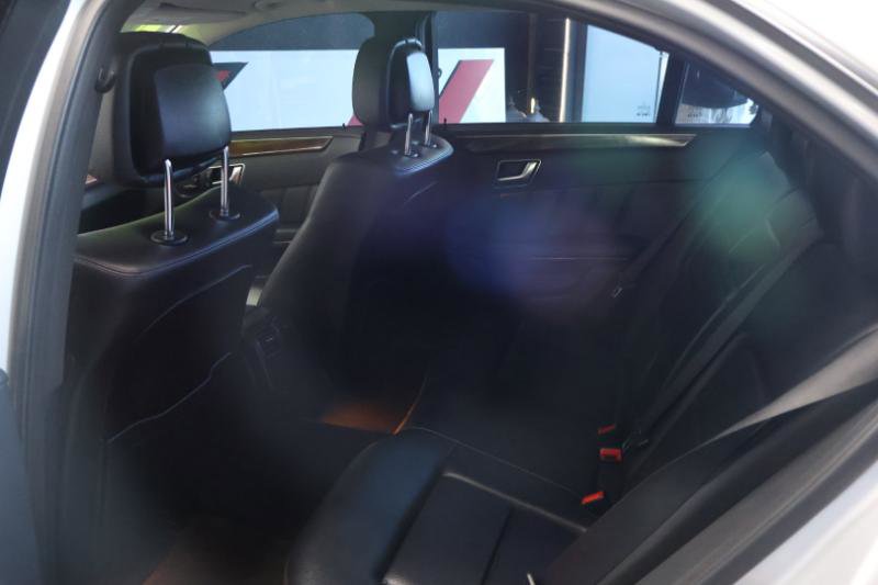 Used 2013 Mercedes-Benz E 350 4MATIC Sedan image 22