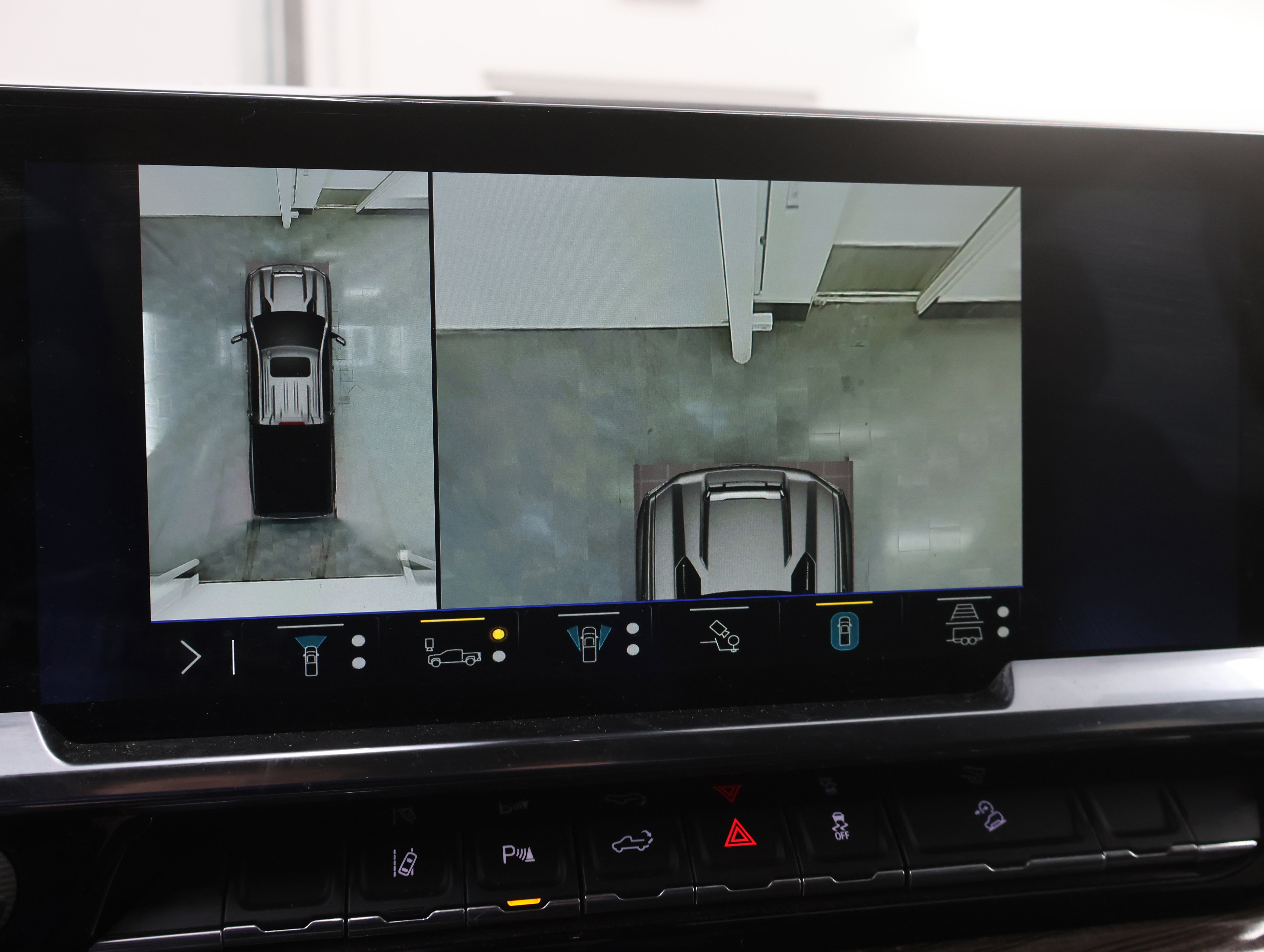 Used 2024 Chevrolet Silverado 2500 LT w/ Midnight Edition image 18