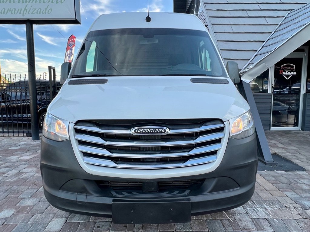 Used 2019 Freightliner Sprinter 2500 image 4