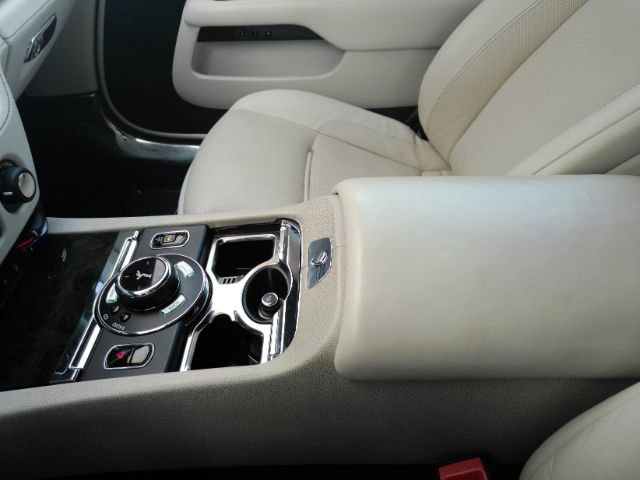 Used 2014 Rolls-Royce Wraith image 46