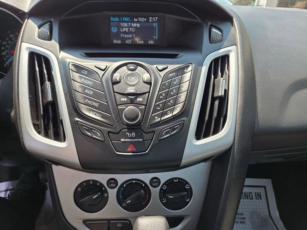 Used 2012 Ford Focus SE FWD image 18
