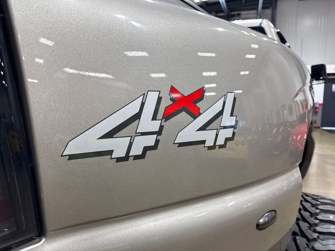 Used 2002 Chevrolet Silverado 3500 LT w/ Off-Road Skid Plate Pkg image 96