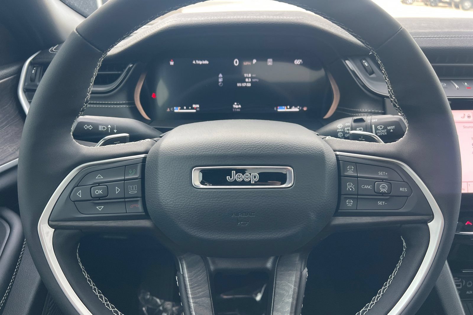 New 2026 Jeep Grand Cherokee Altitude AWD/4WD image 22
