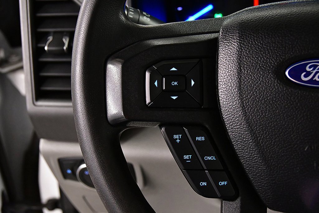 Used 2017 Ford F550 2WD Regular Cab Super Duty image 14