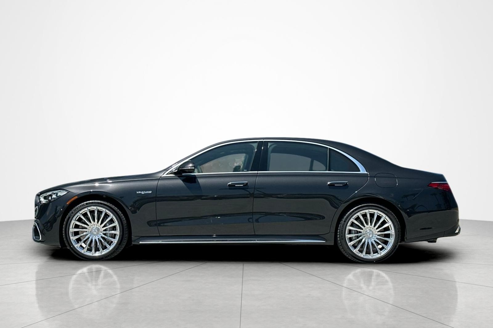 New 2026 Mercedes-Benz S 63 AMG S image 2