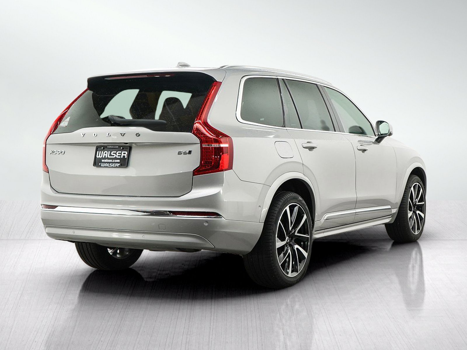 Used 2023 Volvo XC90 B6 Plus AWD/4WD image 5