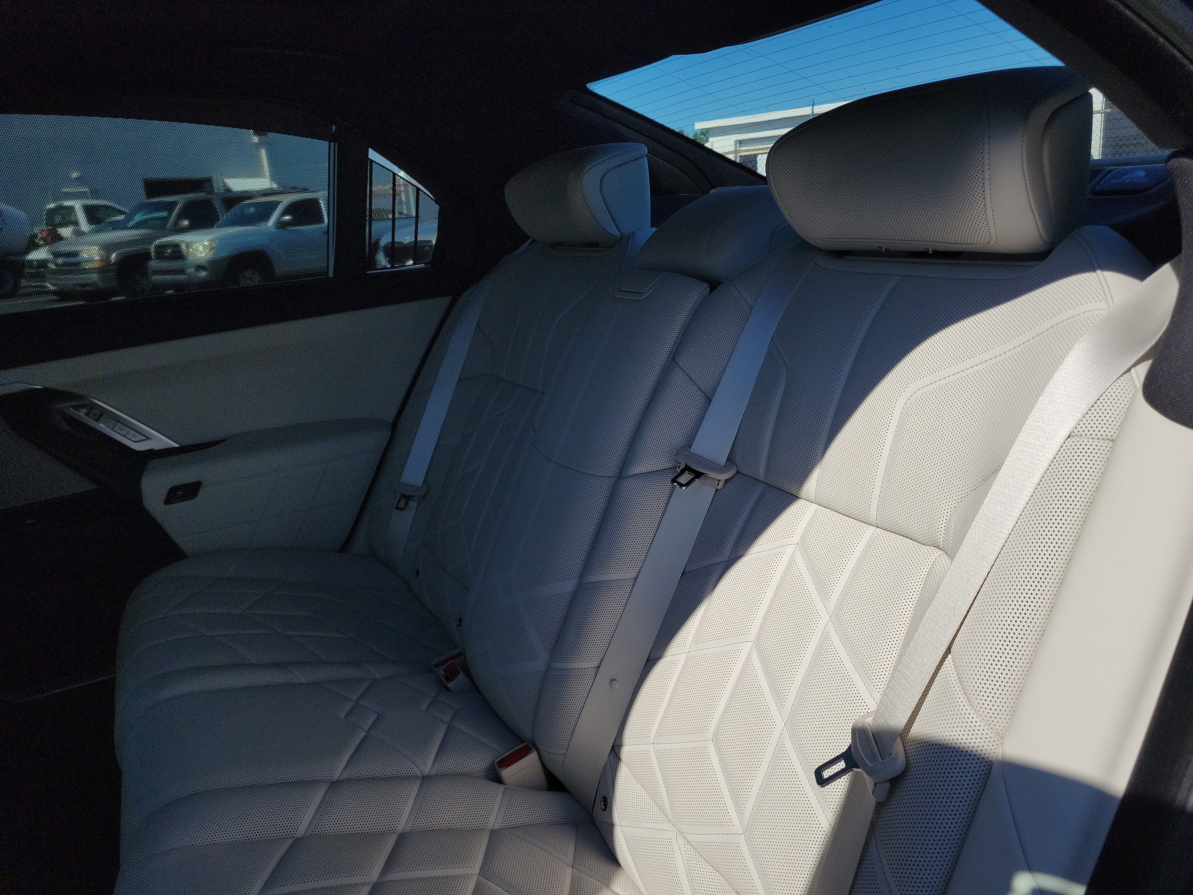 Used 2026 BMW 740i w/ Luxury Rear Seating Package RWD image 10