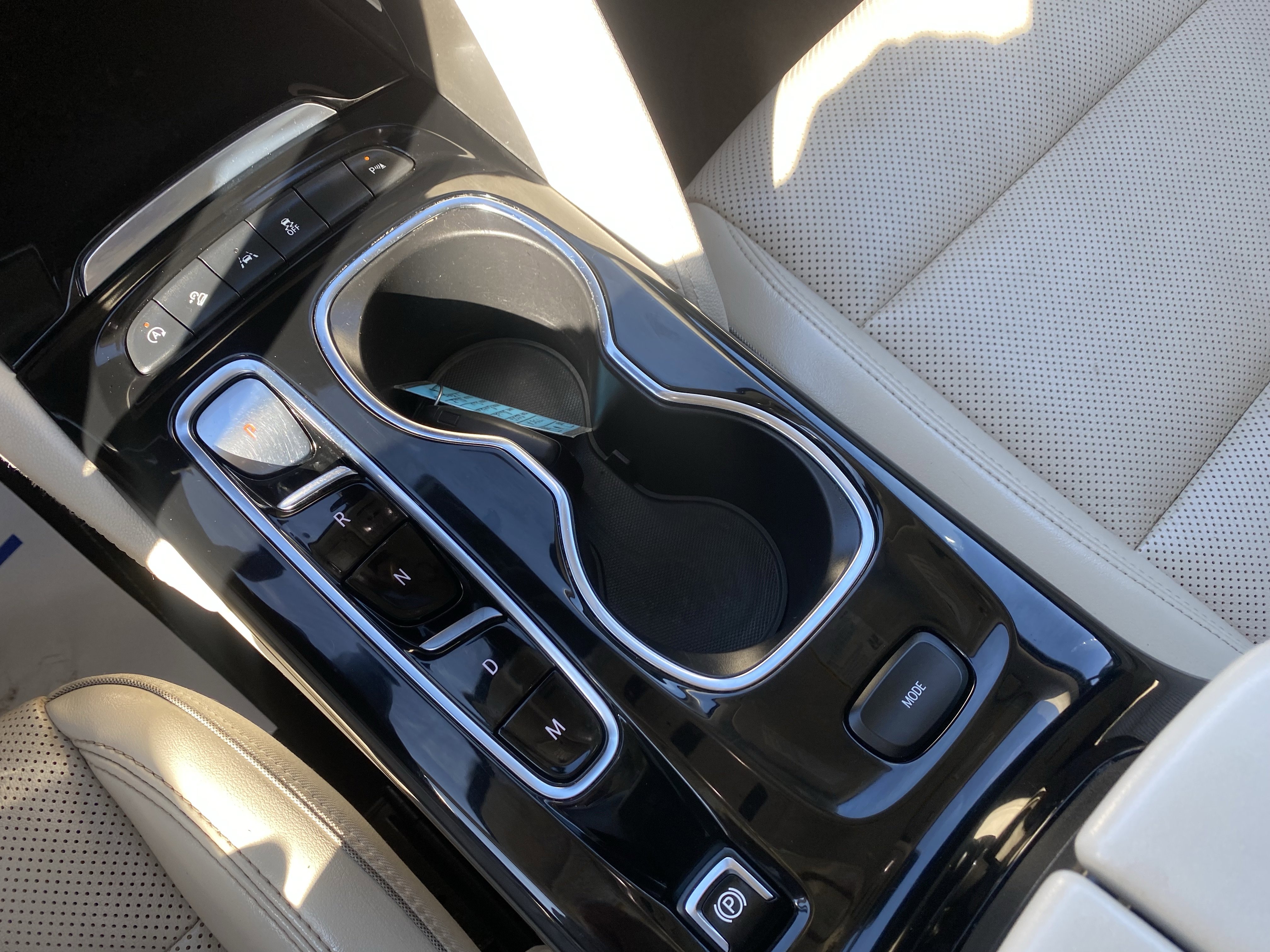 Used 2022 Buick Envision Essence w/ Technology Package I image 18