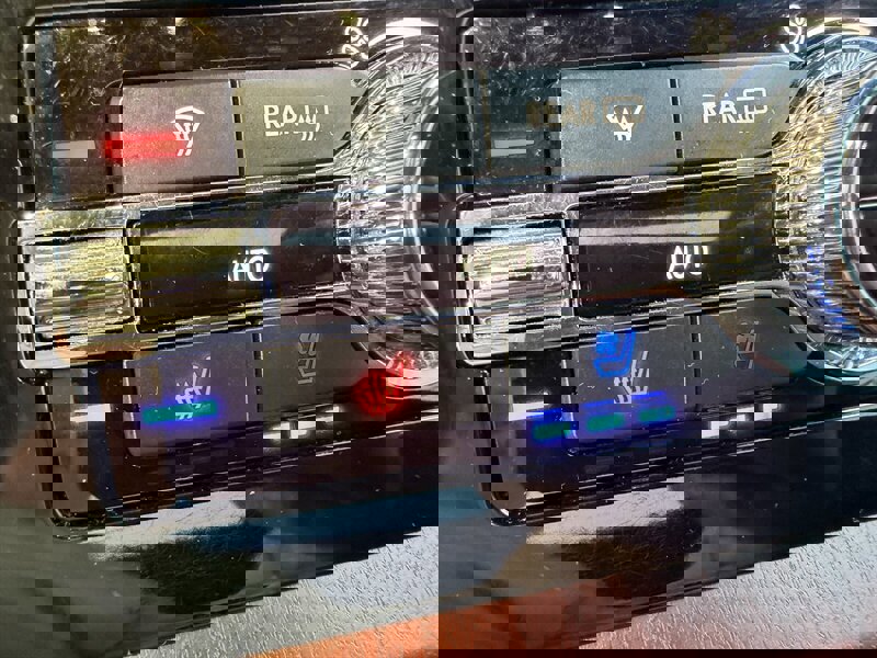 Used 2021 Lincoln Navigator Reserve w/ Luxury Package image 25