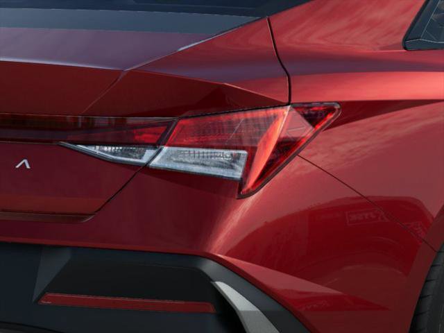 New 2025 Hyundai Elantra SEL image 10