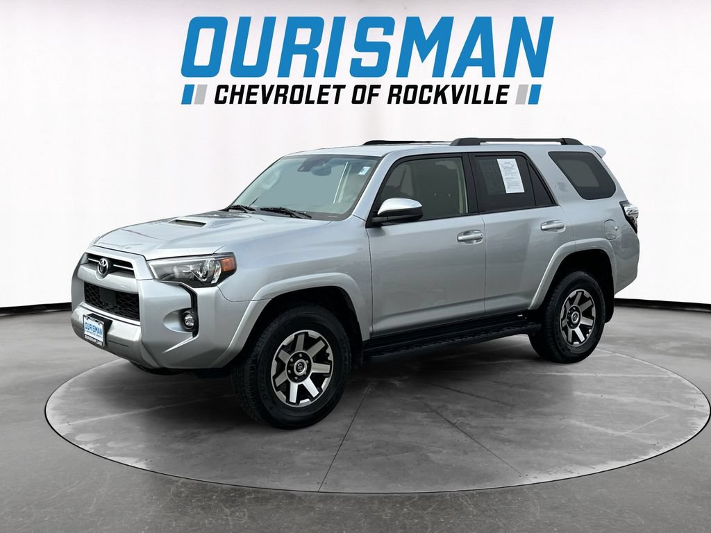 Used 2024 Toyota 4Runner TRD Off-Road AWD/4WD image 2
