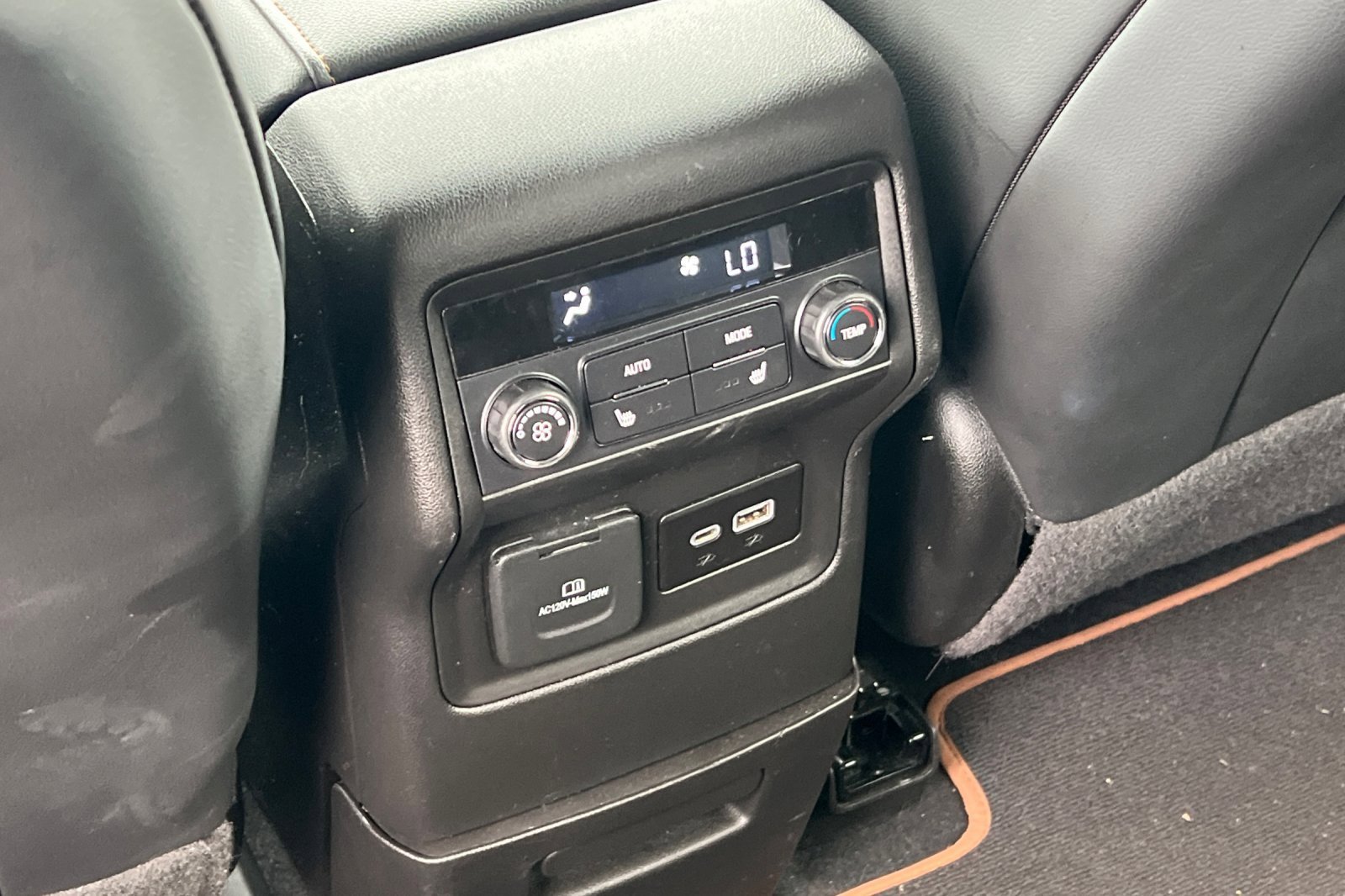 Used 2023 GMC Acadia AT4 w/ Technology Package image 43