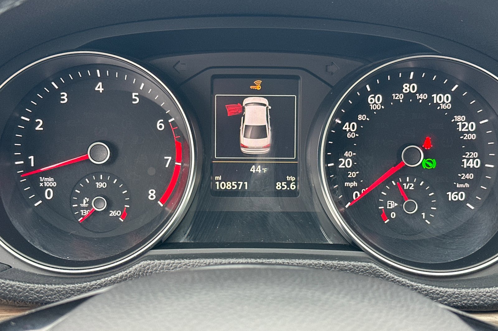 Used 2017 Volkswagen Passat 1.8T SE image 24