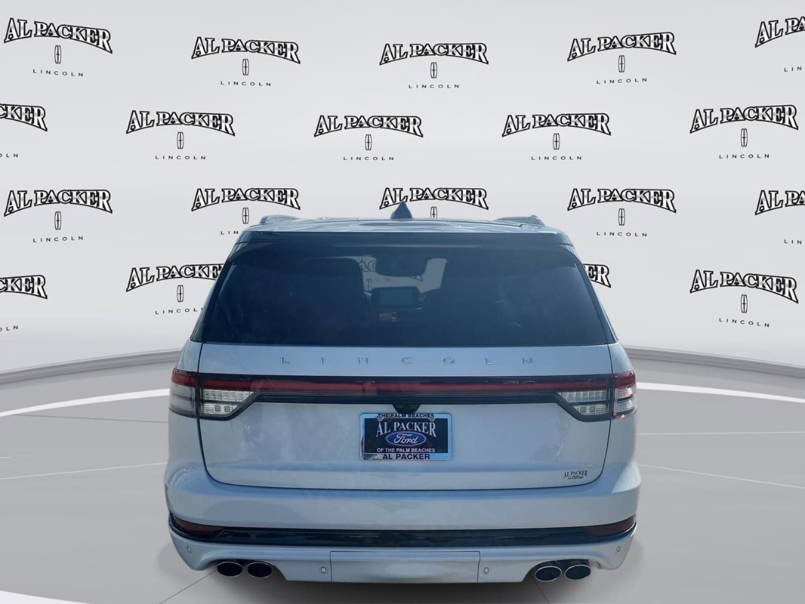 New 2027 Lincoln Aviator Reserve AWD/4WD image 4