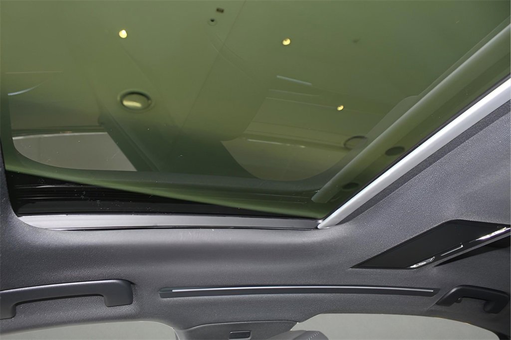 New 2025 Audi A8 L 3.0T image 21