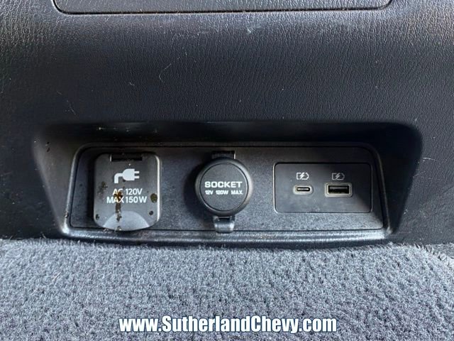 Used 2023 Nissan Armada SL w/ Captain's Chairs Package image 44