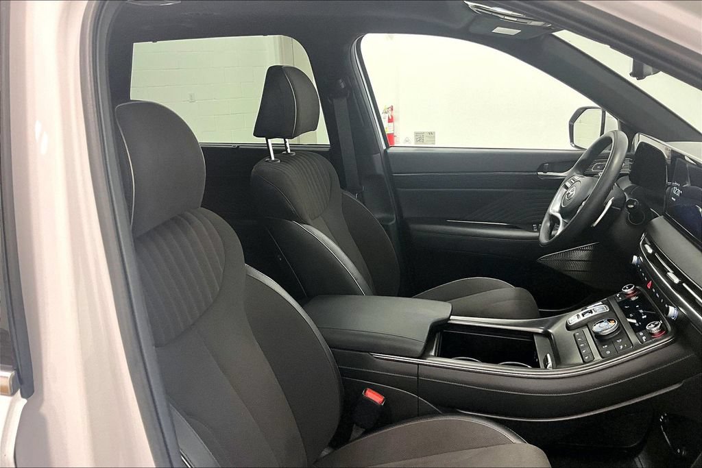 Used 2025 Hyundai Palisade Calligraphy AWD/4WD image 7