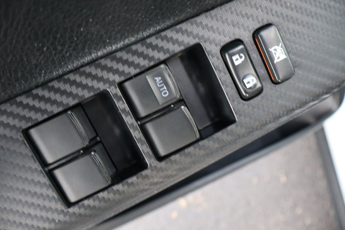 Used 2014 Toyota RAV4 Limited w/ Technology Package image 27