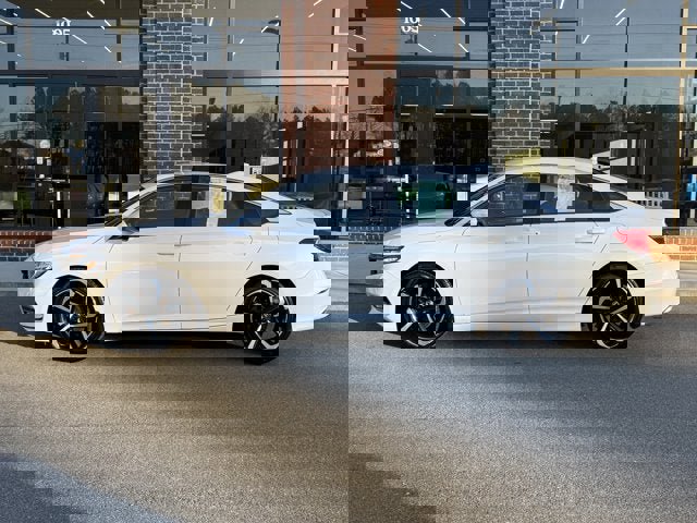 Used 2020 Honda Accord Sport image 2