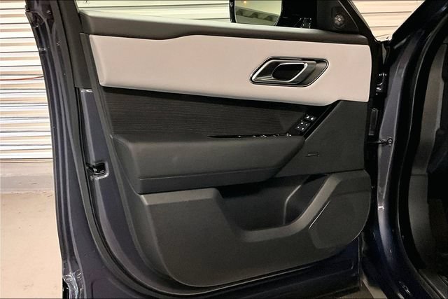 Certified 2026 Land Rover Range Rover Velar Dynamic SE AWD/4WD image 26