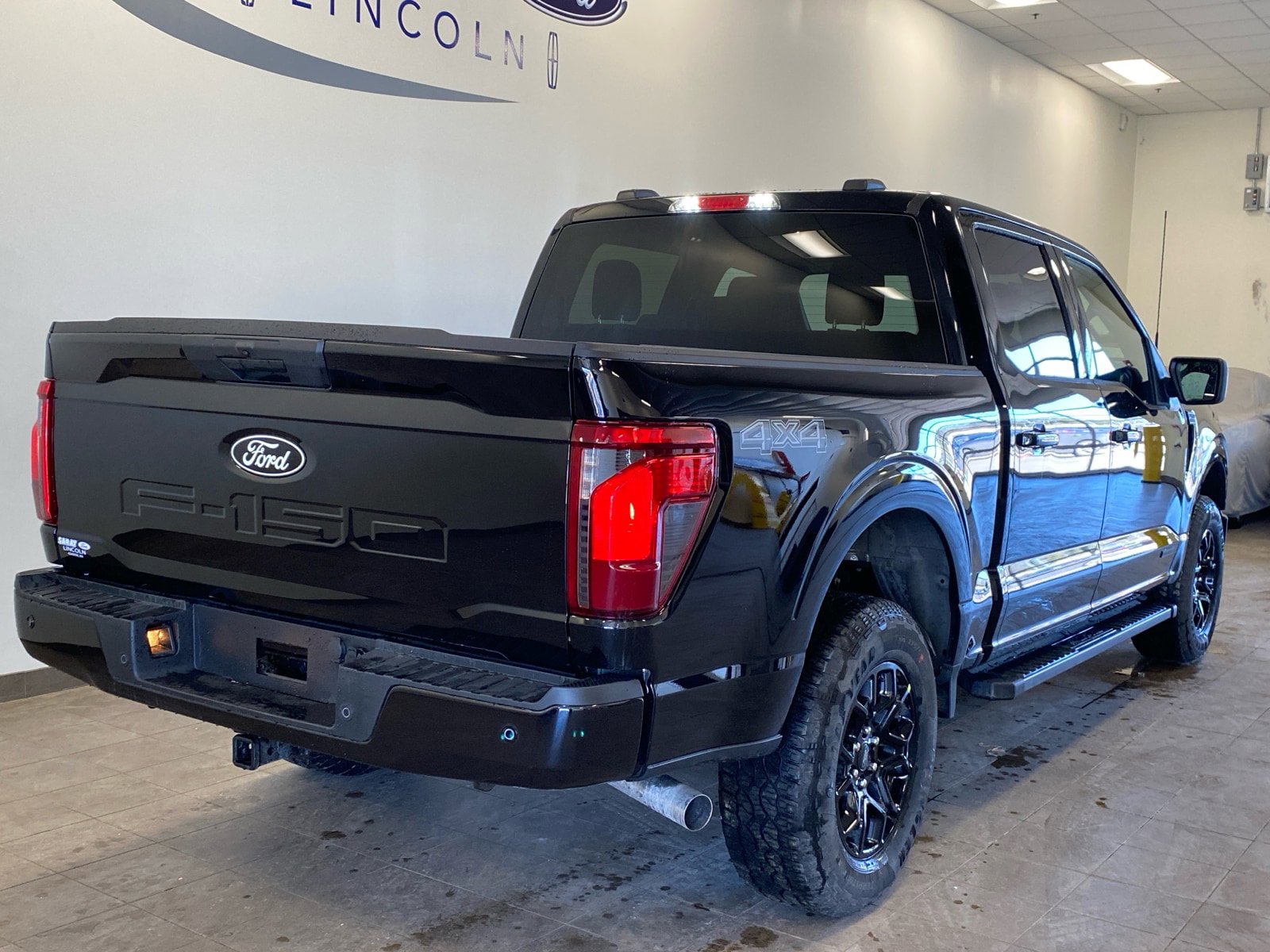 New 2026 Ford F150 XLT w/ Mobile Office Package AWD/4WD image 14