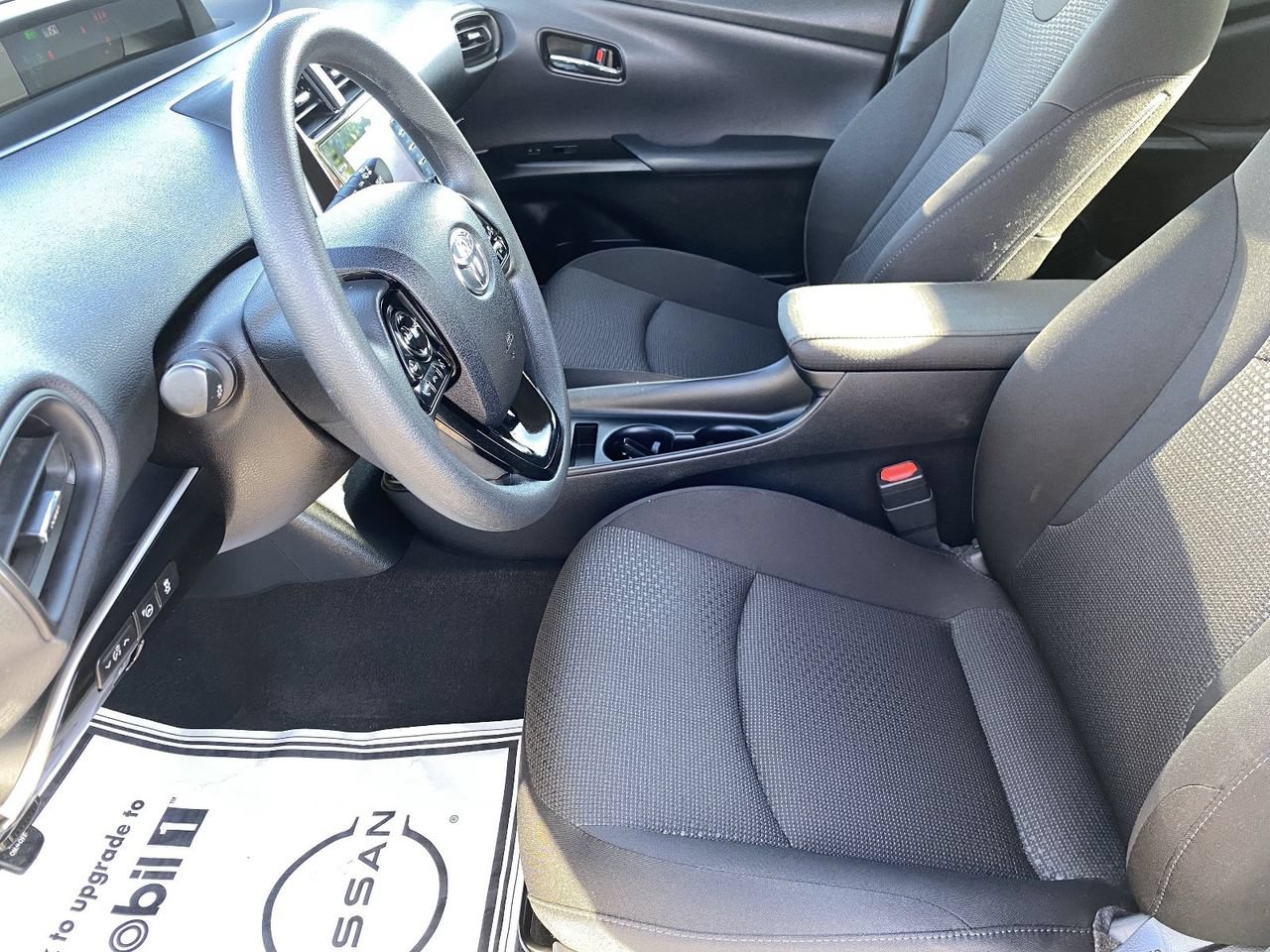 Used 2021 Toyota Prius LE w/ Carpet Mat Package (TMS) FWD image 26
