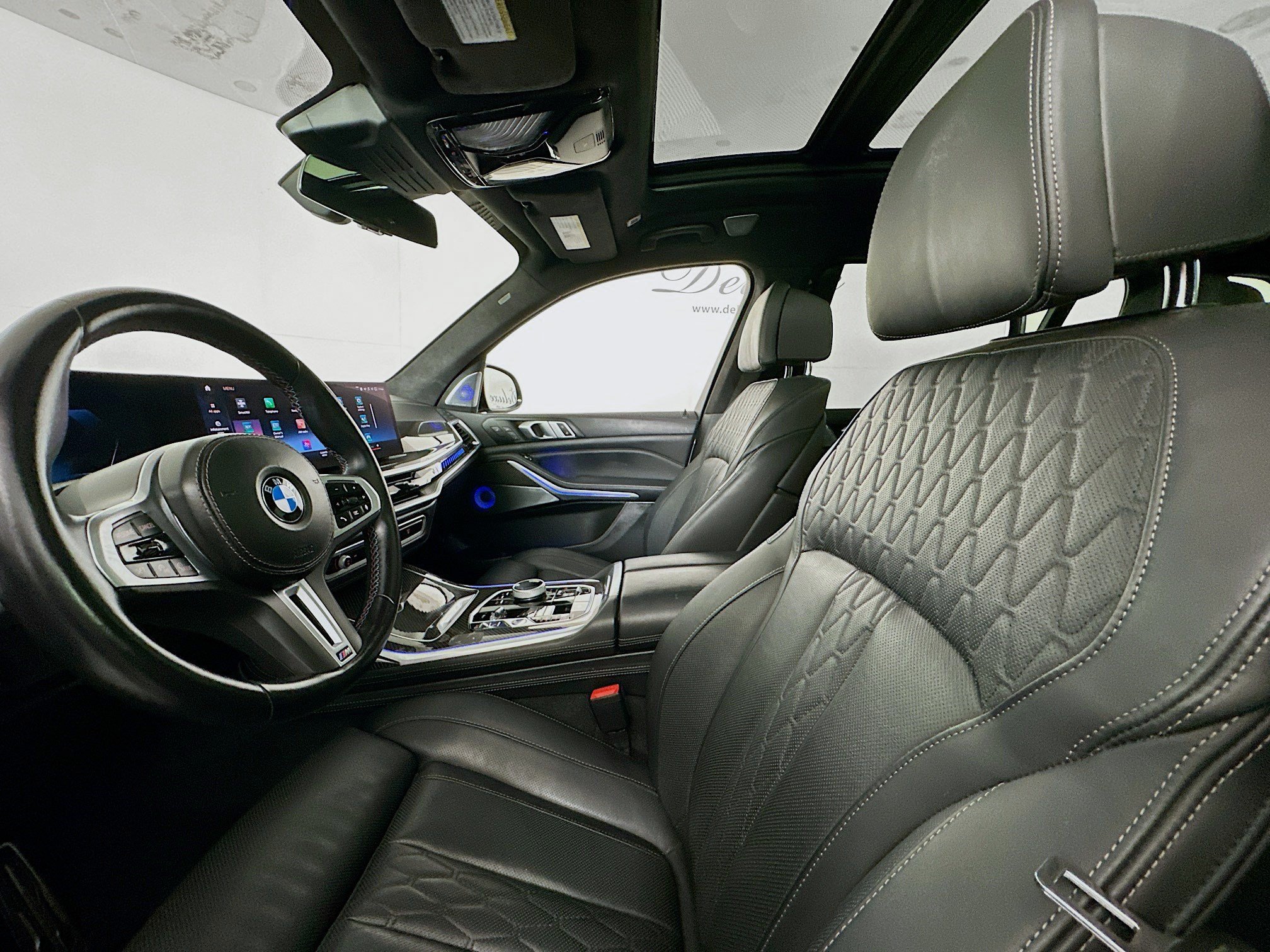 Used 2023 BMW X7 M60i w/ Executive Package AWD/4WD image 20
