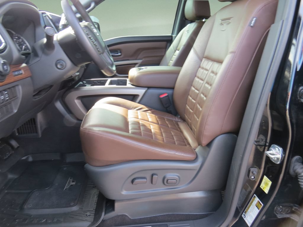 Used 2024 Nissan Titan Platinum Reserve w/ Moonroof Package AWD/4WD image 21