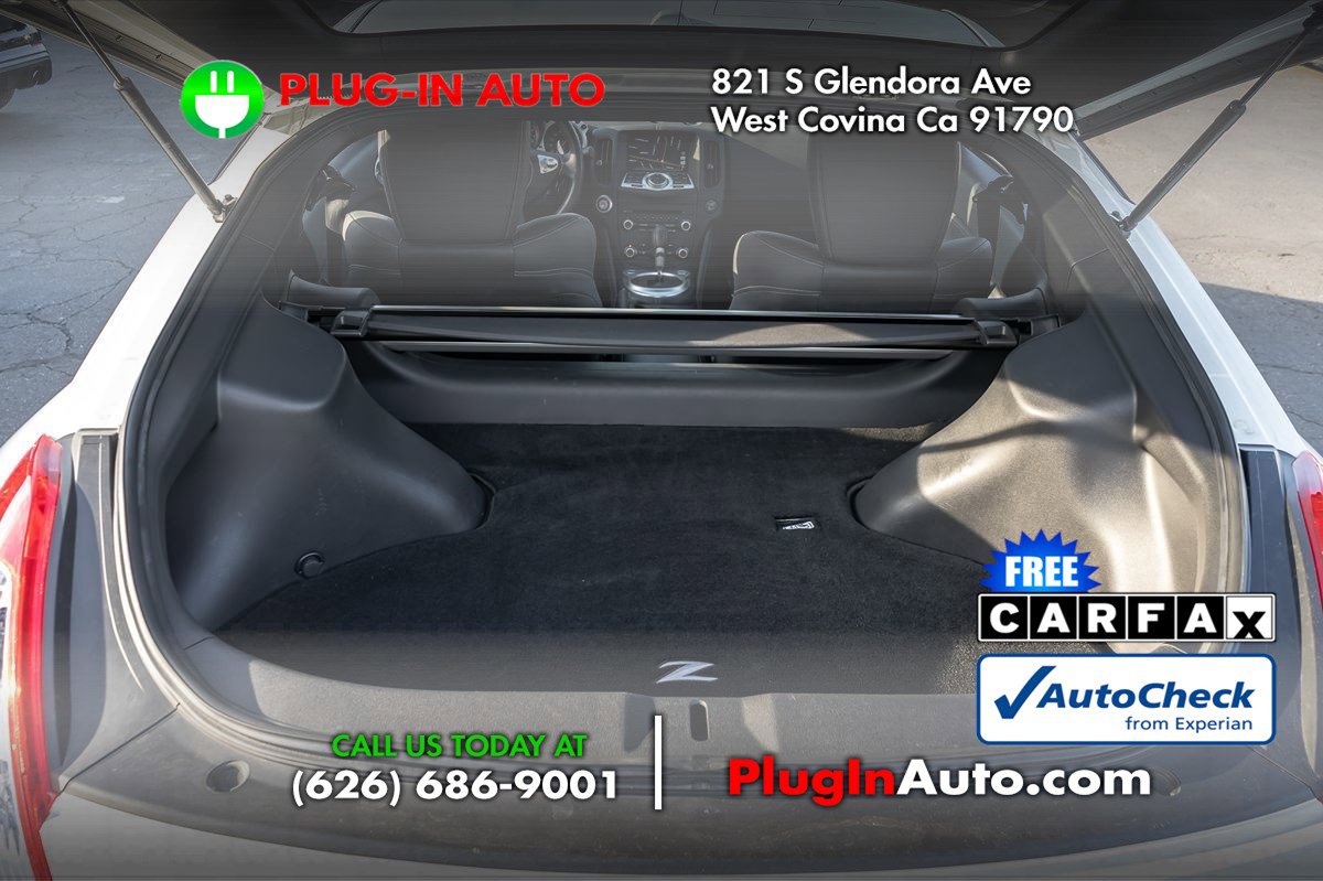 Used 2010 Nissan 370Z Touring image 10